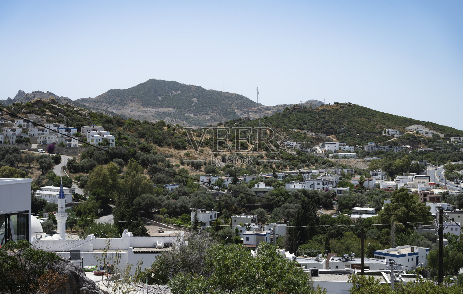 博德鲁姆，位于Muğla省的西南角，是一个迷人的沿海城镇，拥有丰富的历史，令人惊叹的自然美景，和充满活力的夜生活照片摄影图片