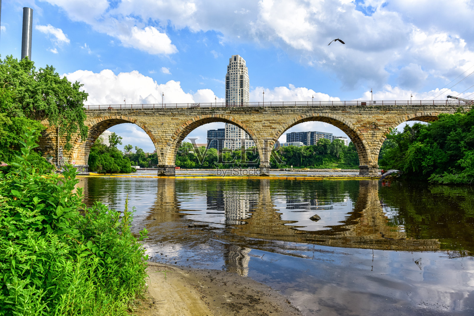 明尼阿波利斯的石拱桥照片摄影图片