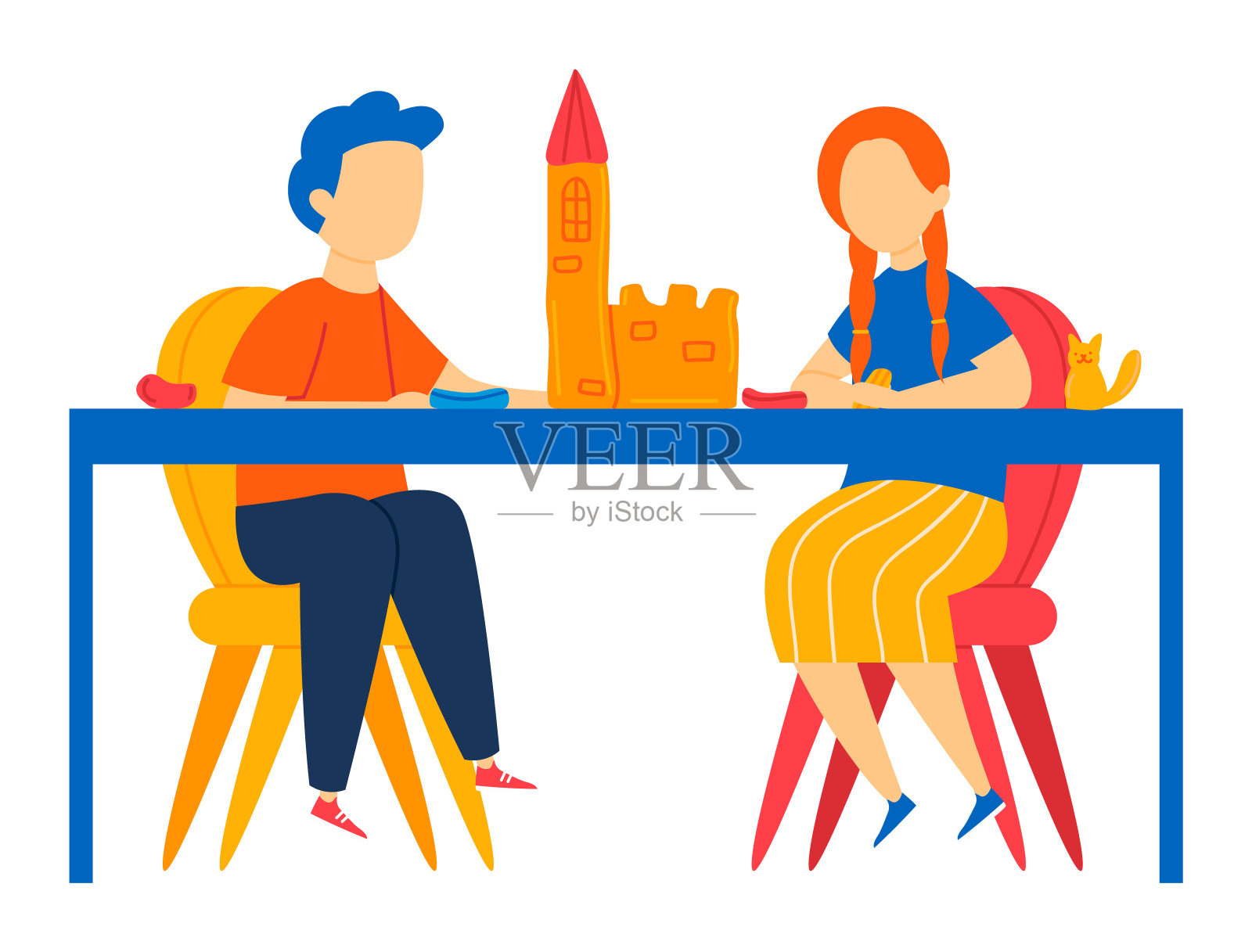 蓝发男孩红发女孩玩粘土，制作城堡。孩子们坐在桌子旁忙着插画图片素材