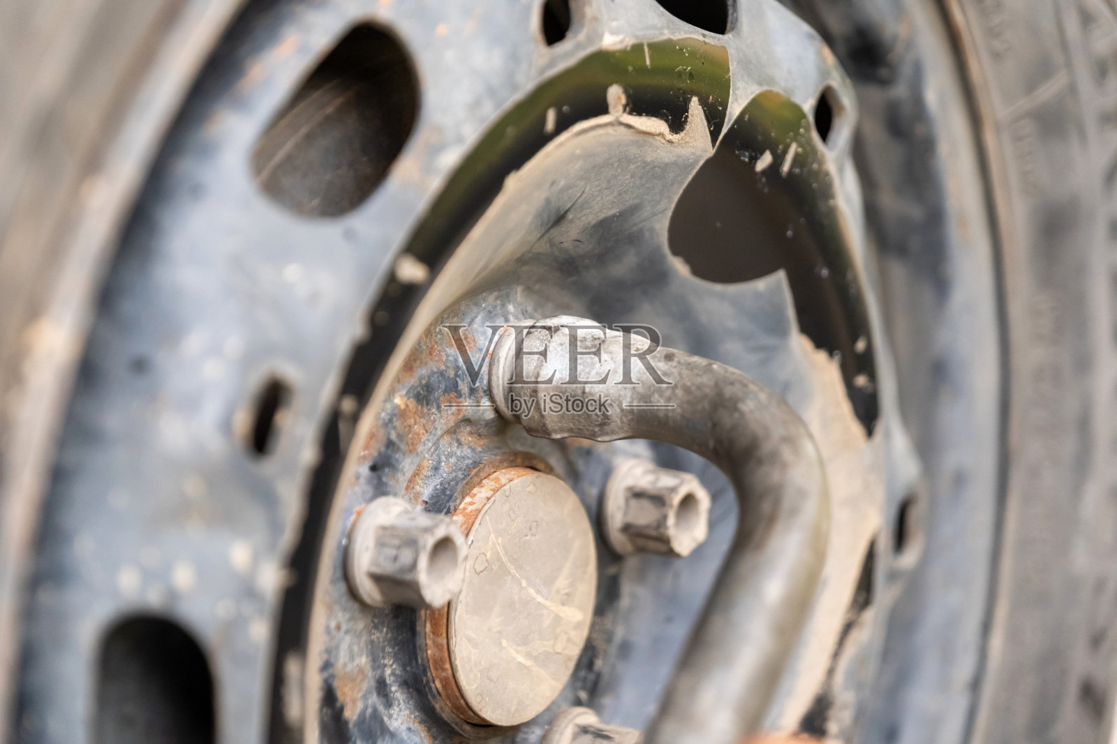 精密汽车轮胎拆卸照片摄影图片