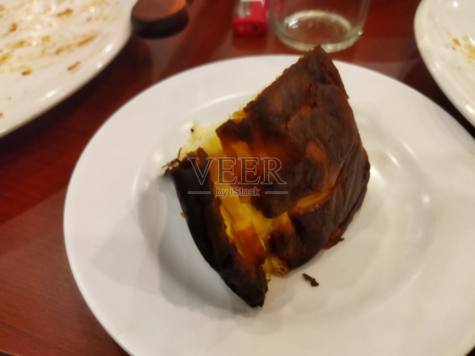 烧芝士蛋糕照片摄影图片