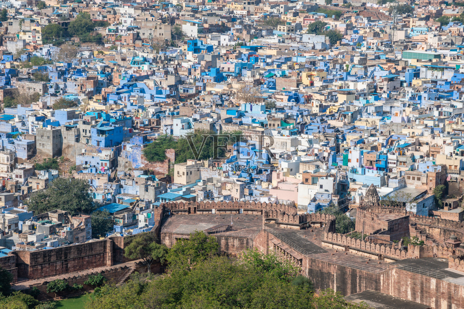 印度拉贾斯坦邦的焦特布尔，这座城市充满了无数的蓝色建筑照片摄影图片