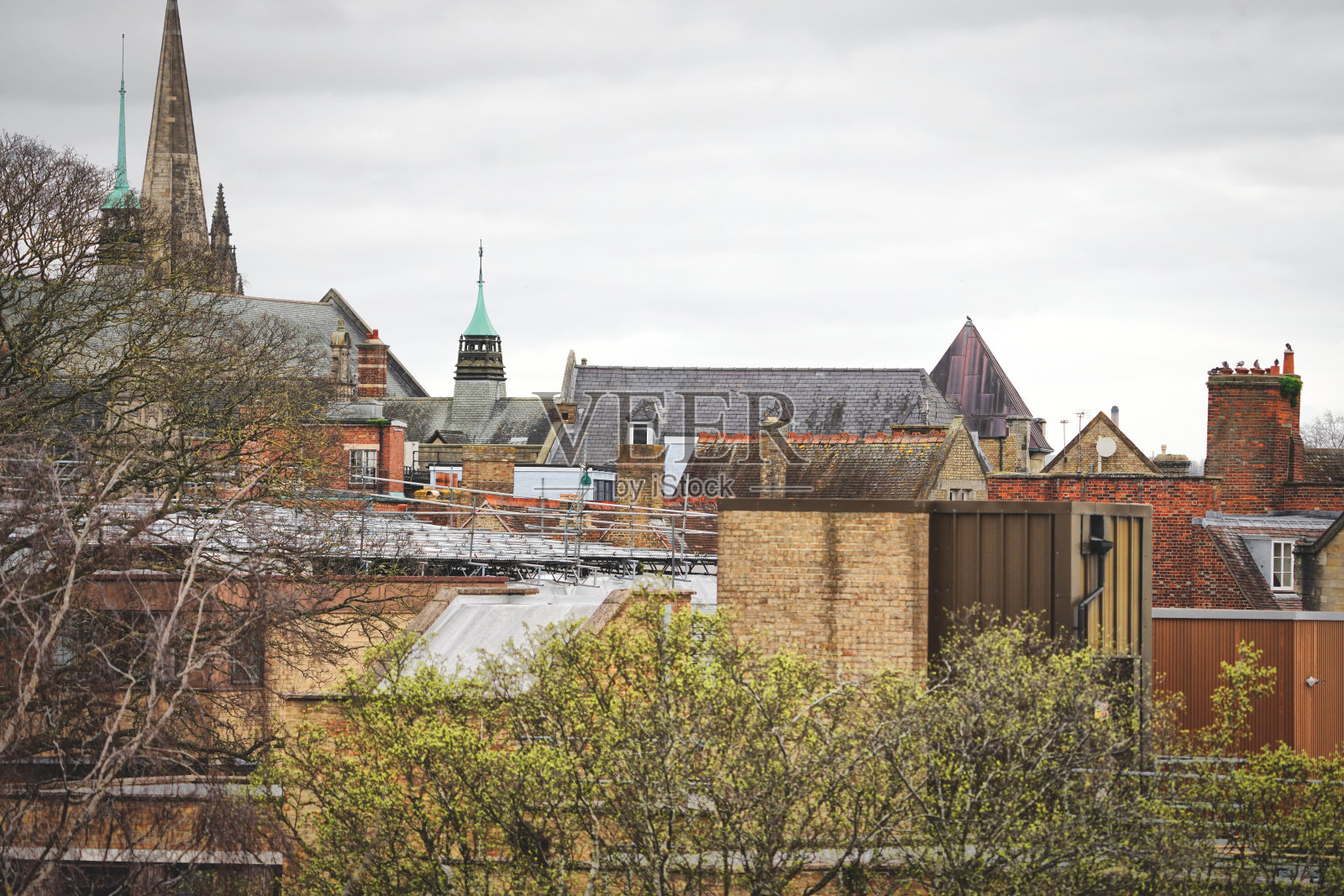 英国牛津城市天际线：中世纪建筑细节照片摄影图片