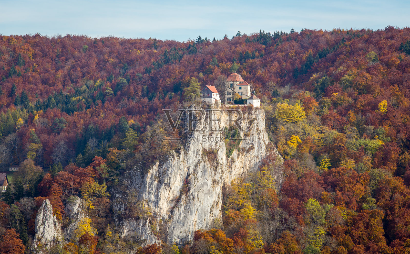 德国的Knopfmacherfelsen |从山上看照片摄影图片