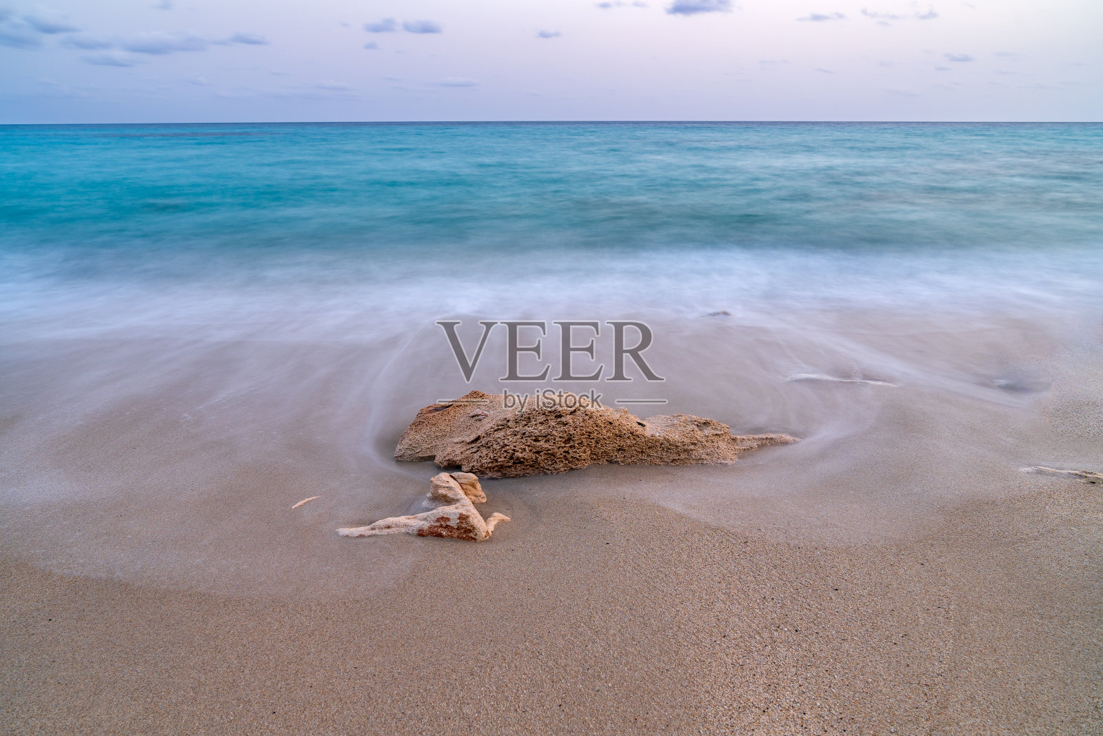 卡波费拉托海滩-撒丁岛照片摄影图片