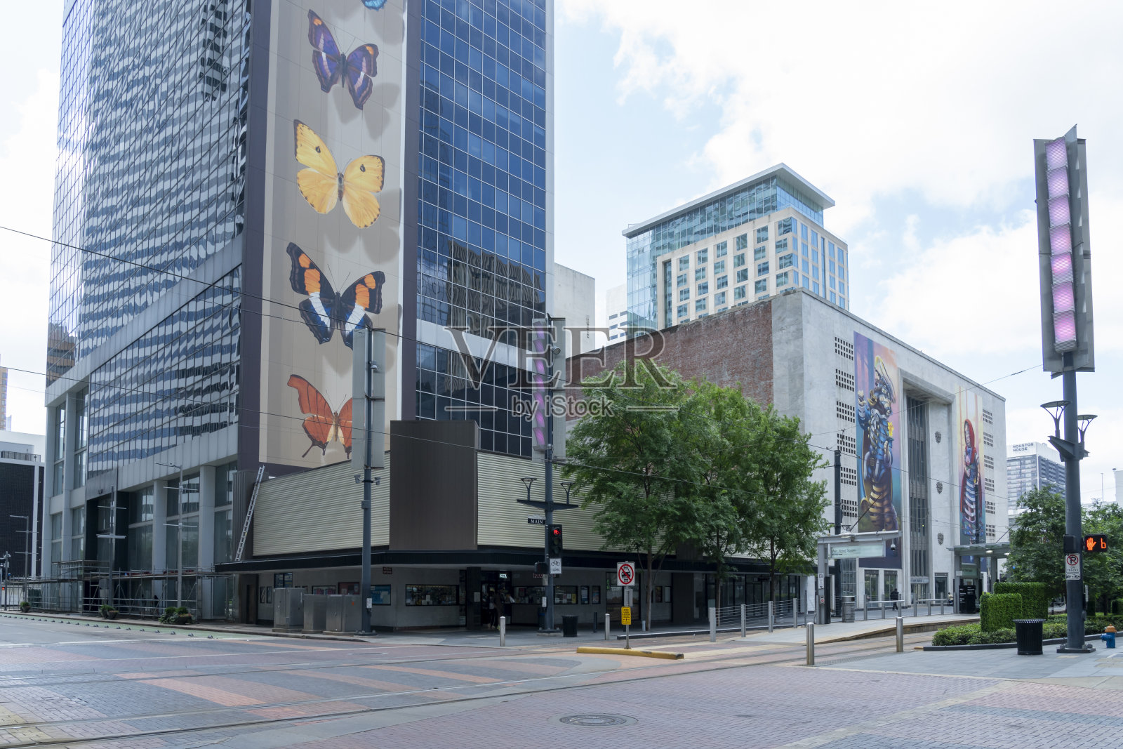 美国德克萨斯州休斯顿拉马尔广场1010号附近的休斯顿市区街景。照片摄影图片