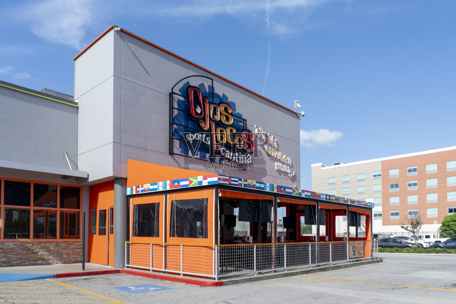 美国德克萨斯州休斯顿的一家Ojos Locos体育餐厅。照片摄影图片