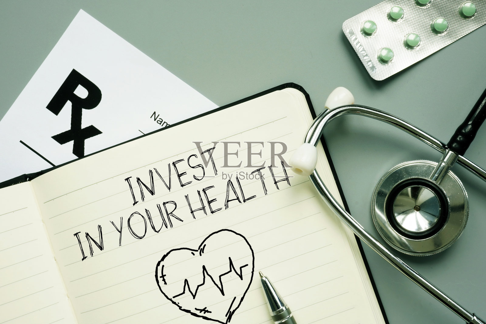 投资于你的健康——健康的生活方式和医疗保健理念照片摄影图片