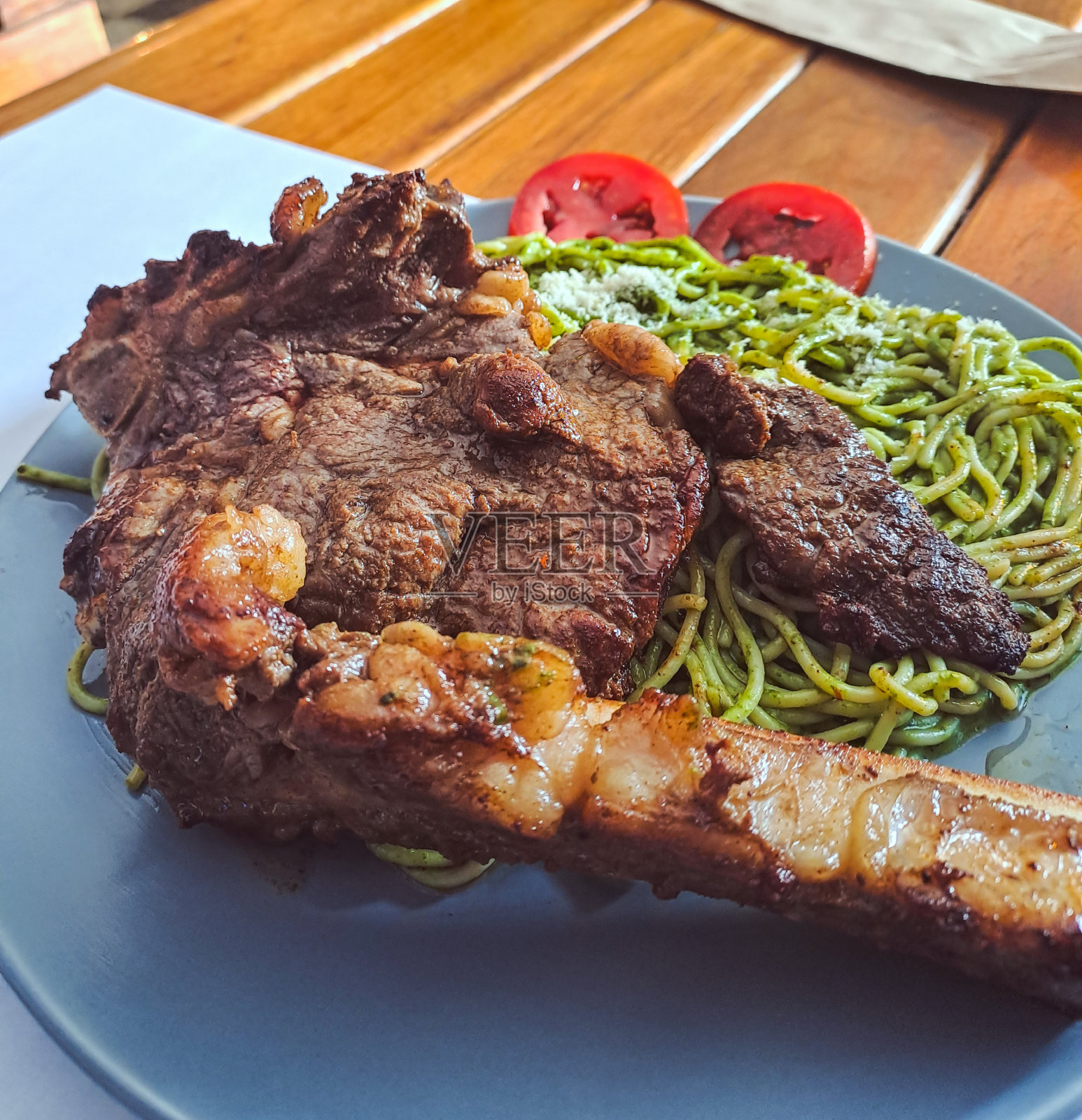 墨西哥，墨西哥，墨西哥。意大利香蒜沙司配大牛排，秘鲁菜。照片摄影图片