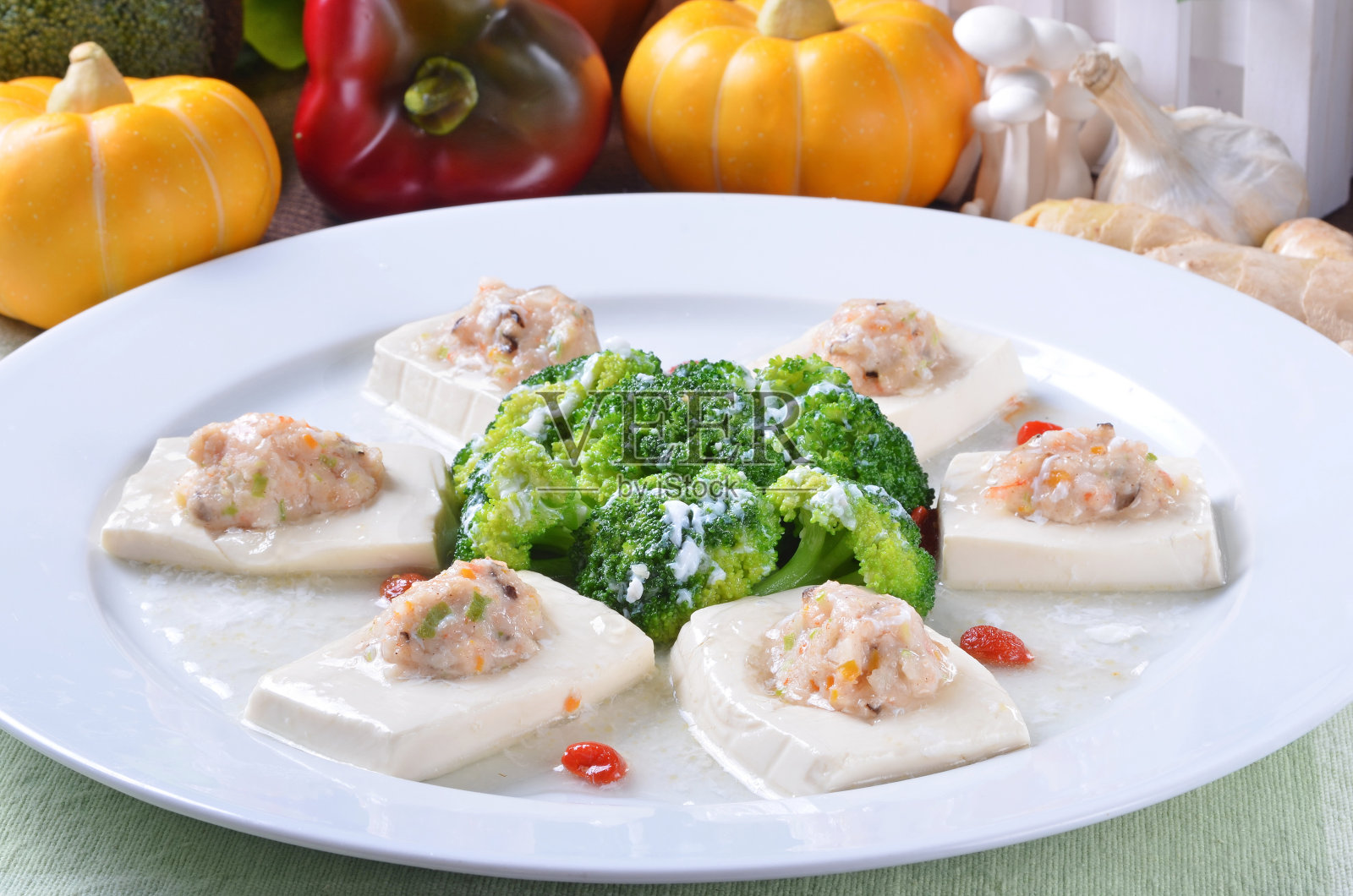 肉馅豆腐照片摄影图片