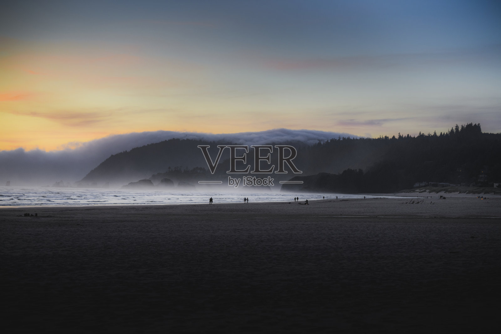 美国俄勒冈海岸的日落照片摄影图片