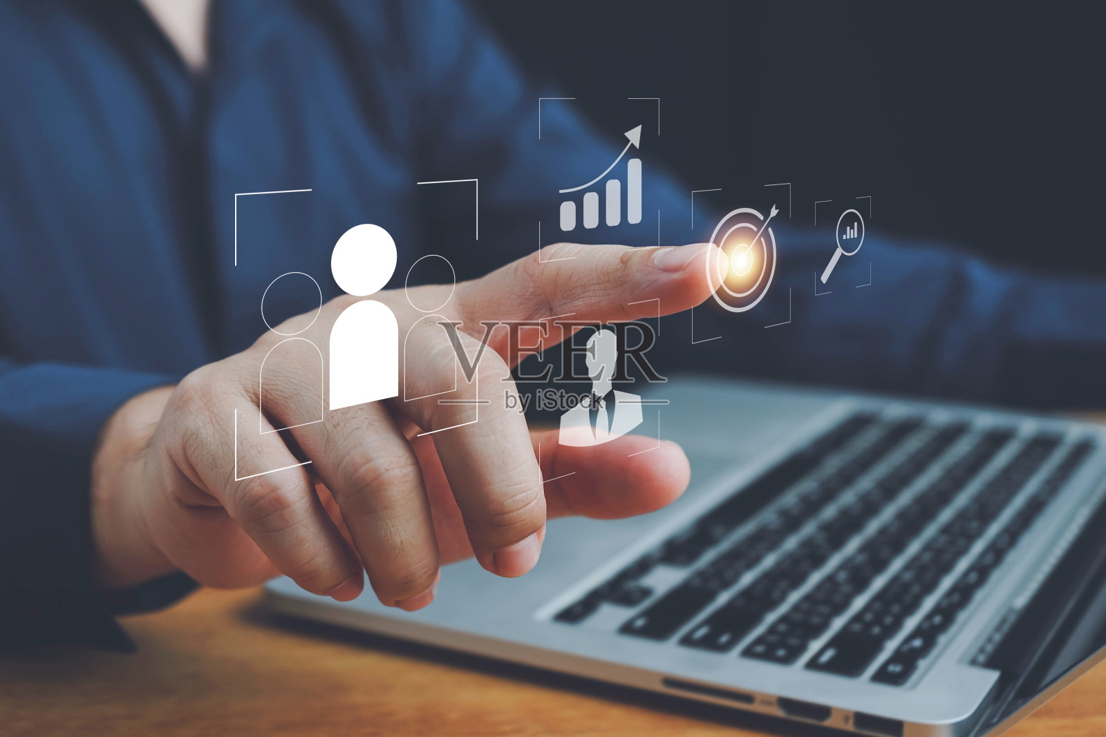 了解你的客户(KYC)概念。寻找企业的目标受众，考虑营销寻找客户，客户服务，社交媒体。在线数字营销。照片摄影图片