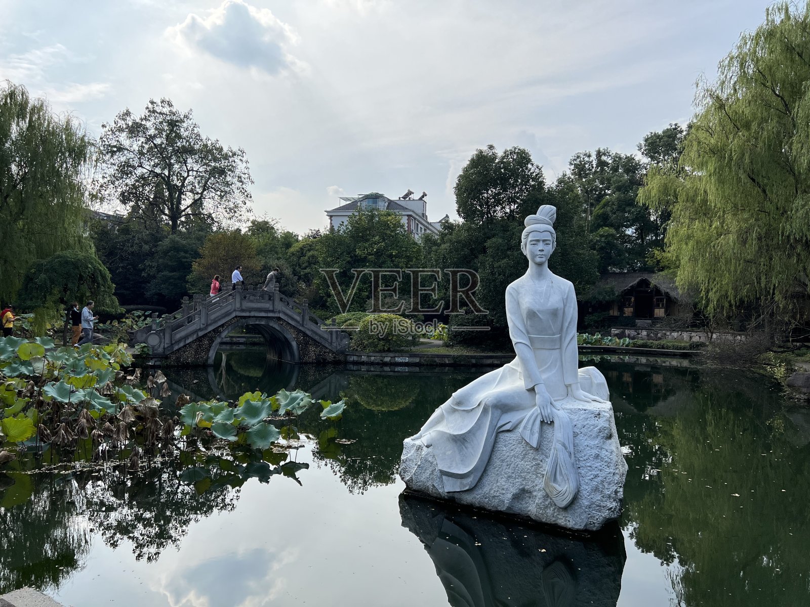 西施雕塑照片摄影图片