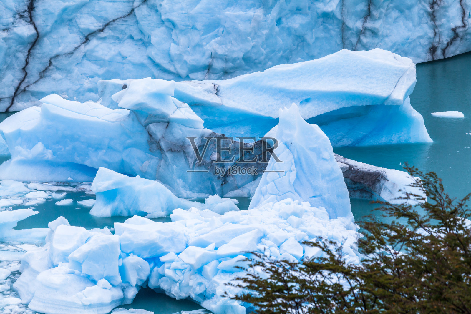 莫雷诺冰川，洛斯冰川国家公园，阿根廷。照片摄影图片