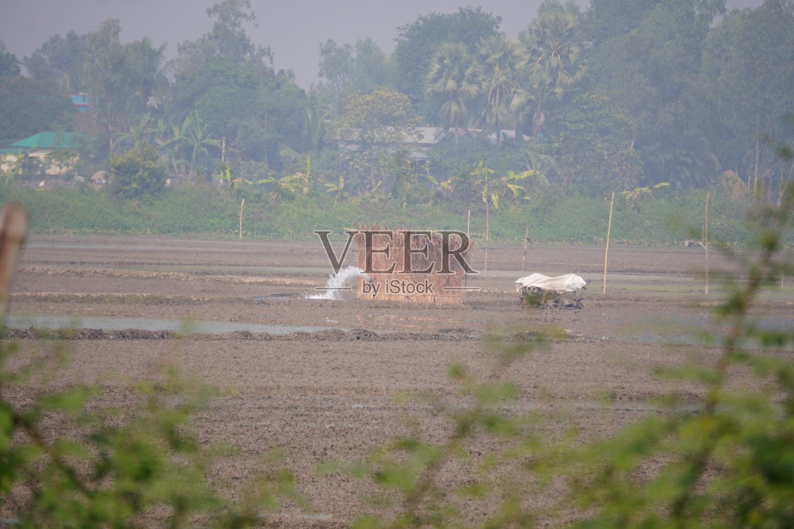 灌溉系统照片摄影图片