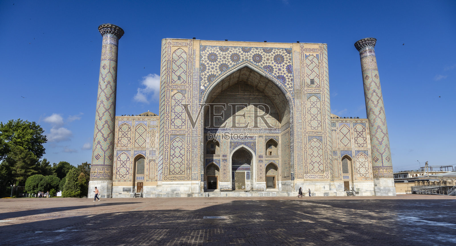 撒马尔罕的雷吉斯坦广场照片摄影图片