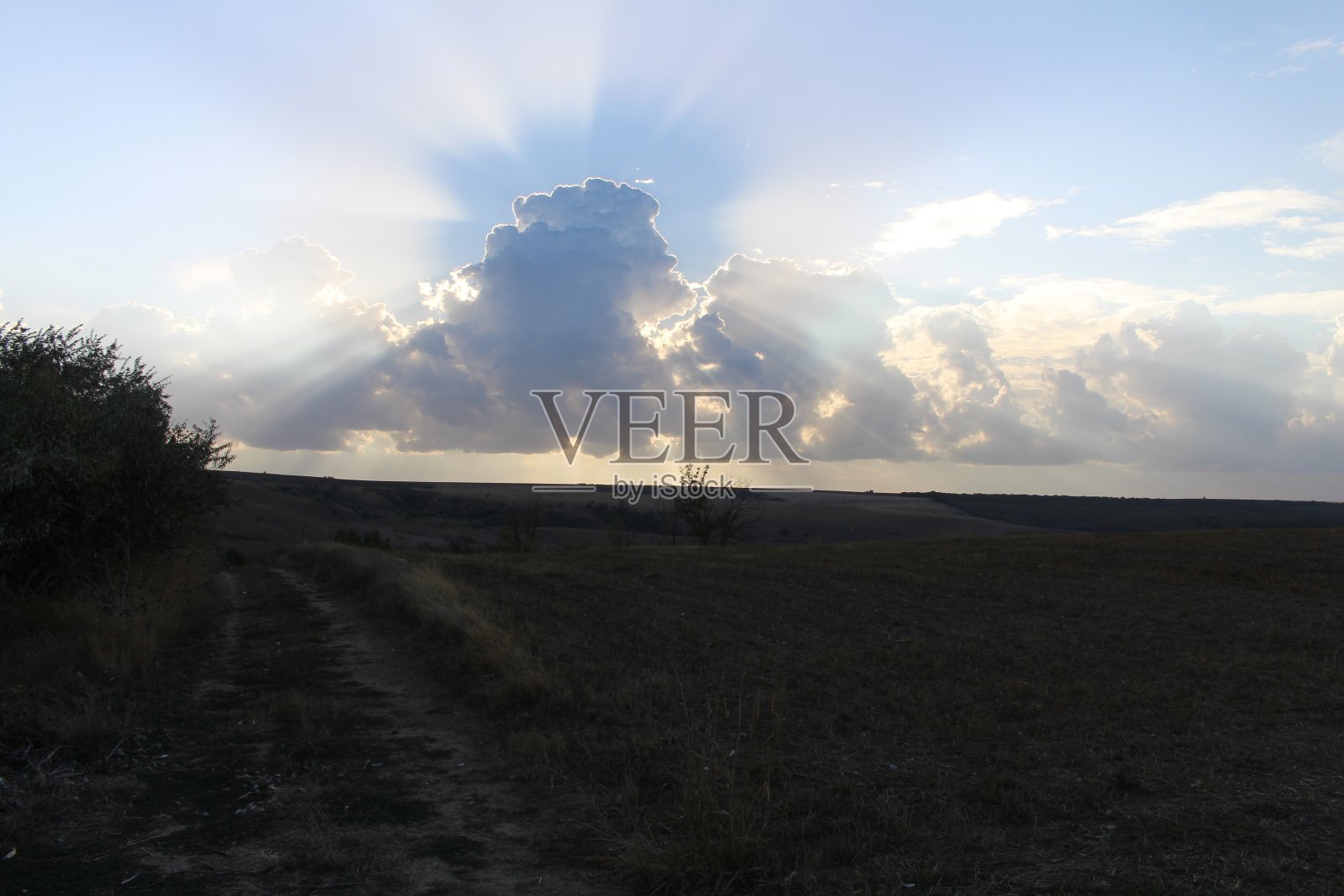 有大云层的区域照片摄影图片