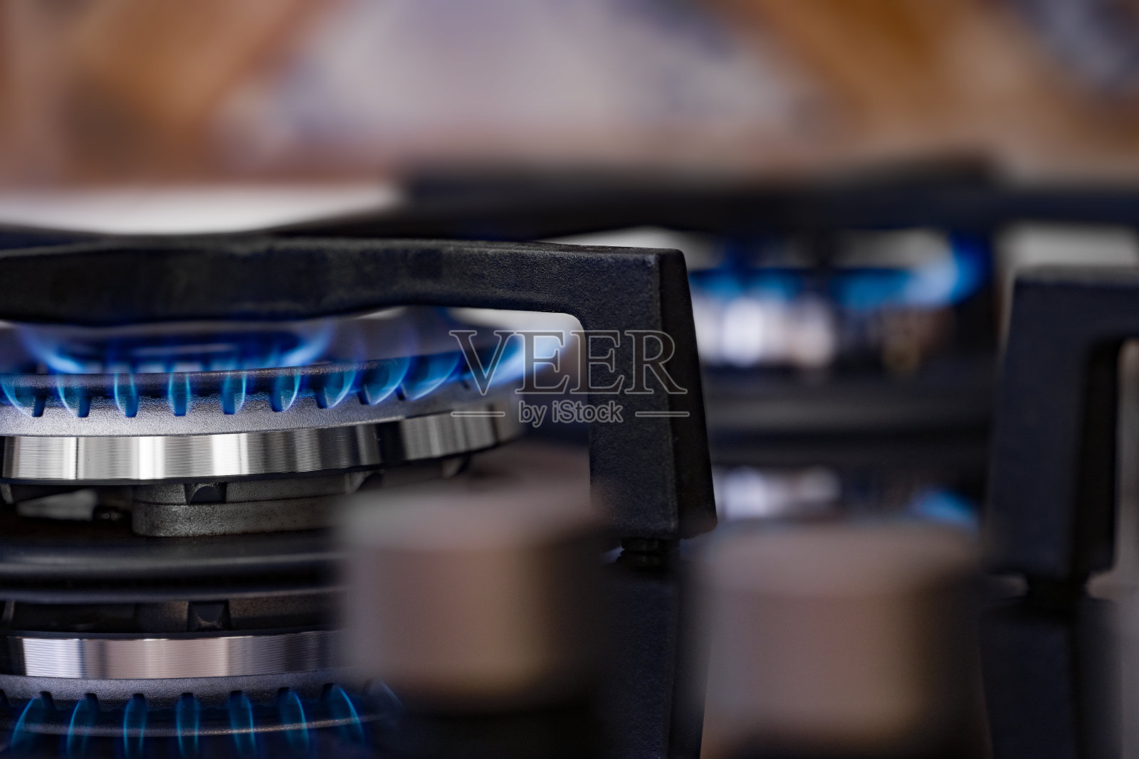 厨房灶台上的煤气灶照片摄影图片