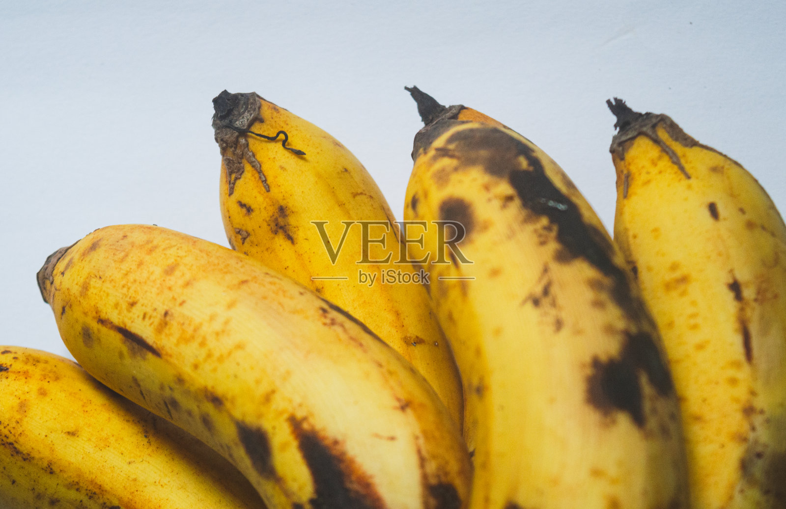 在白色背景上孤立的香蕉果实特写照片摄影图片