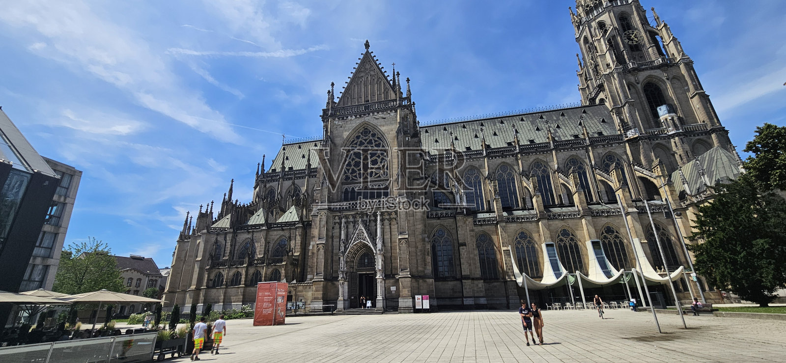 奥地利林茨新大教堂的立面照片摄影图片