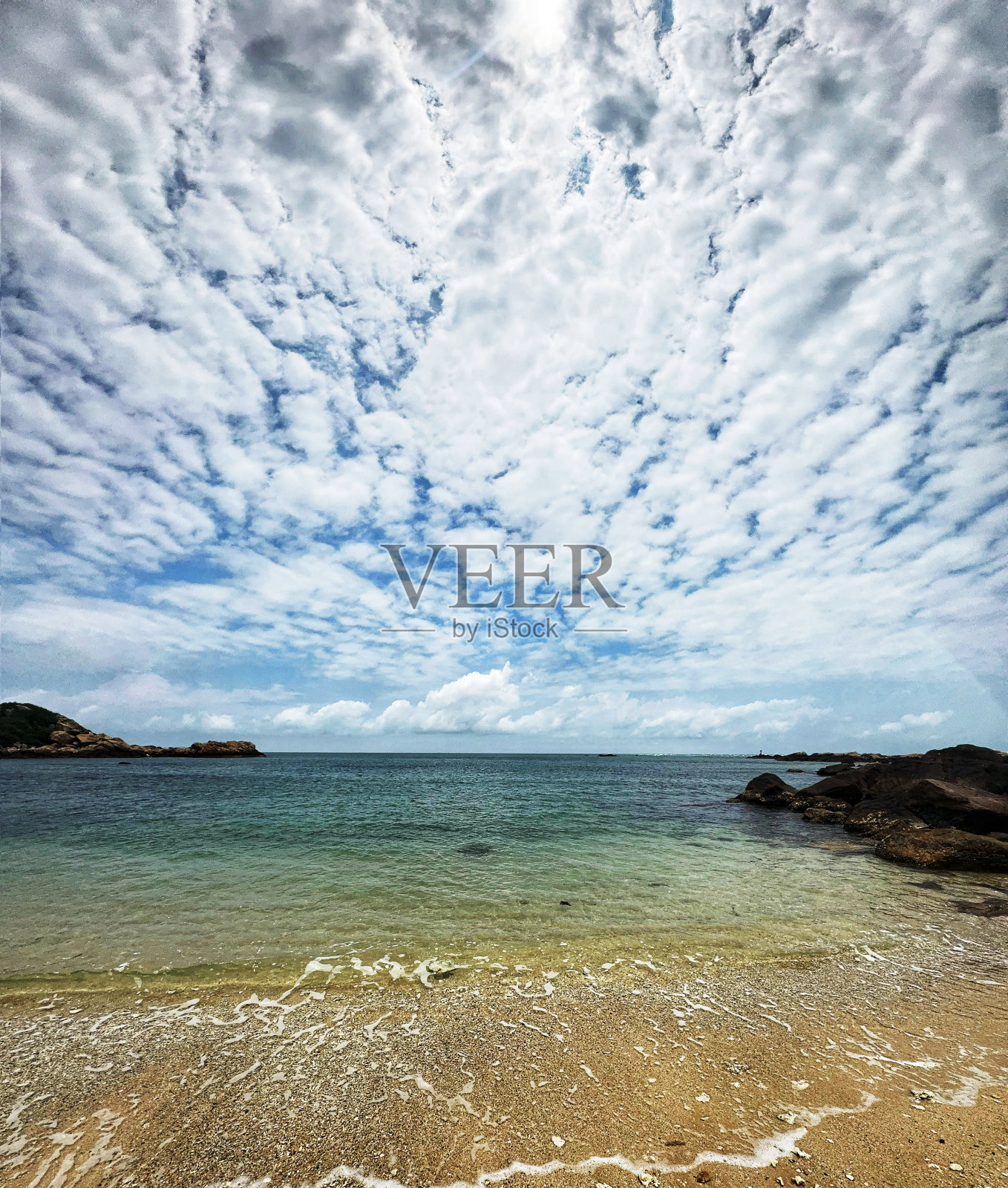 海南岛美丽的沙滩和海水照片摄影图片