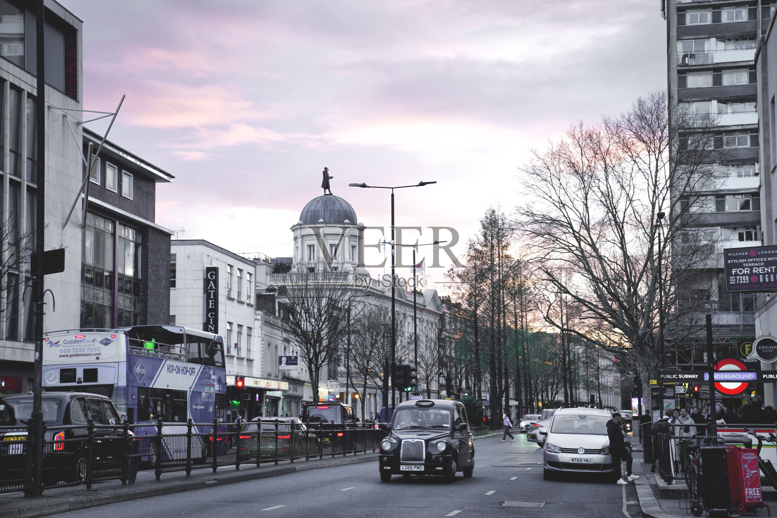 伦敦诺丁山盖特主路上的科罗内特剧院，肯辛顿和切尔西皇家自治市，英国W11照片摄影图片
