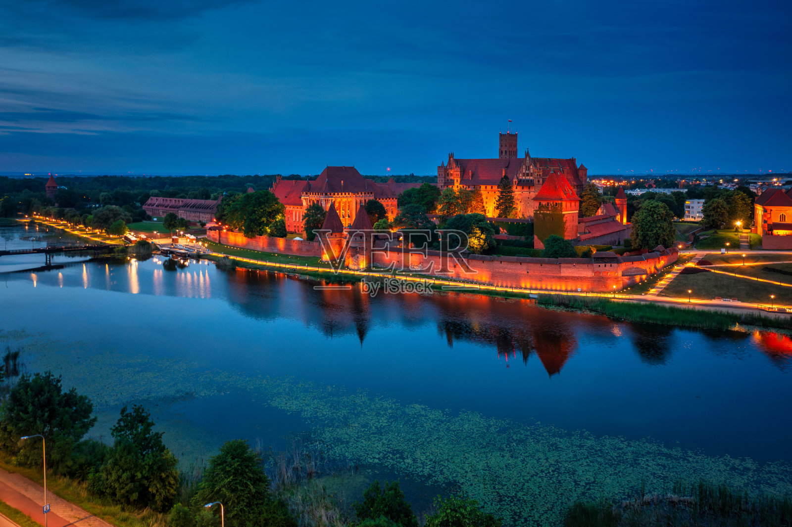 诺加特河畔马尔堡的条顿骑士团城堡。照片摄影图片