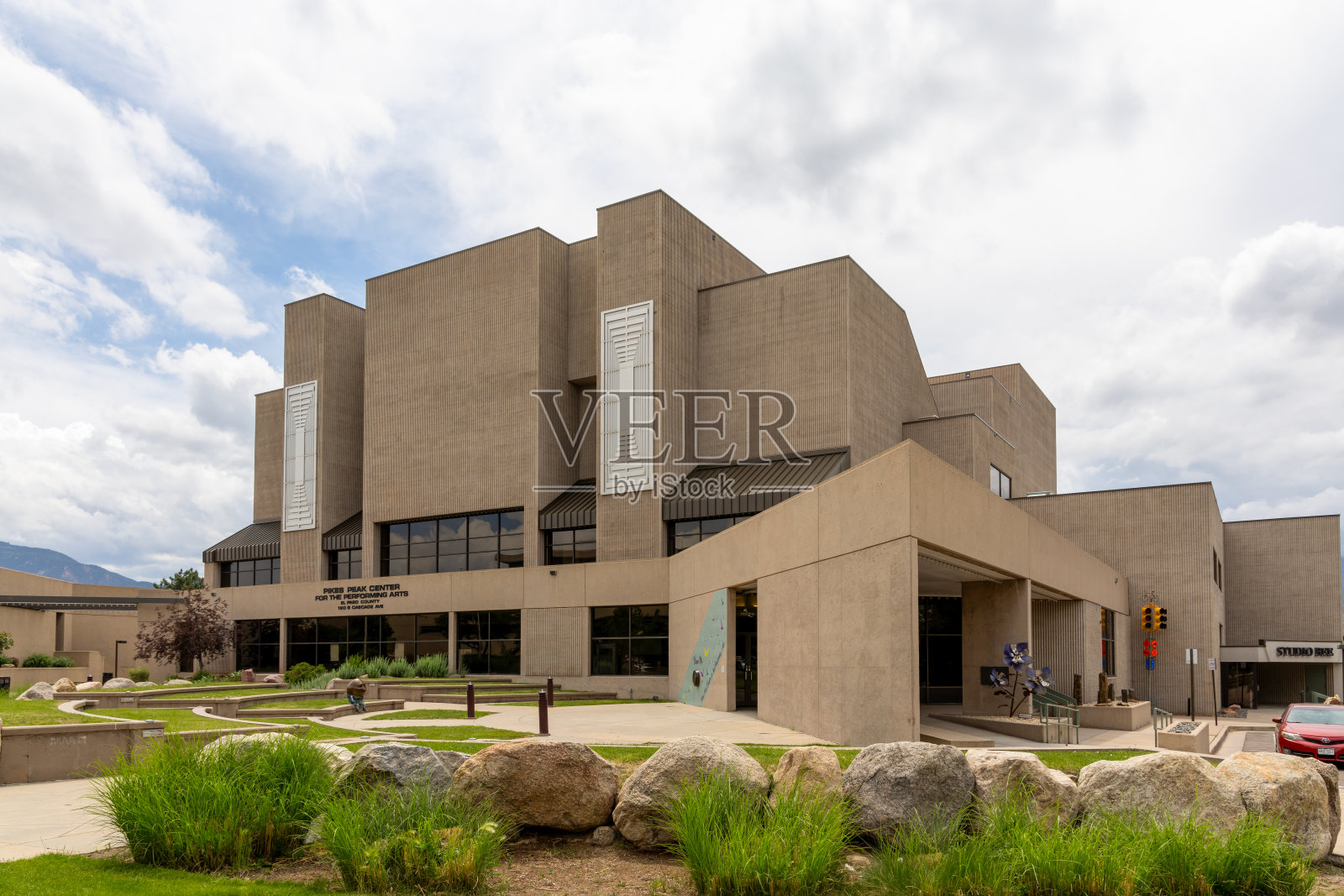 位于科罗拉多州斯普林斯的派克峰表演艺术中心照片摄影图片