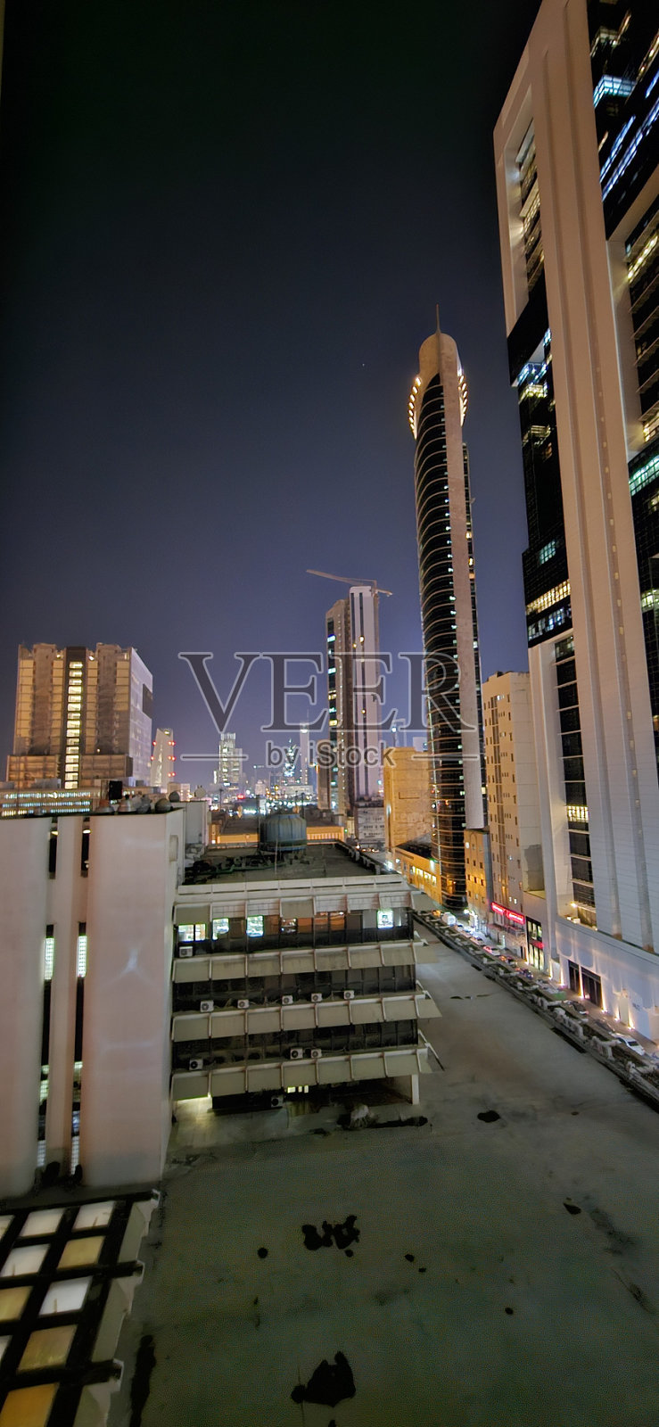科威特城城市天际线夜景照片摄影图片