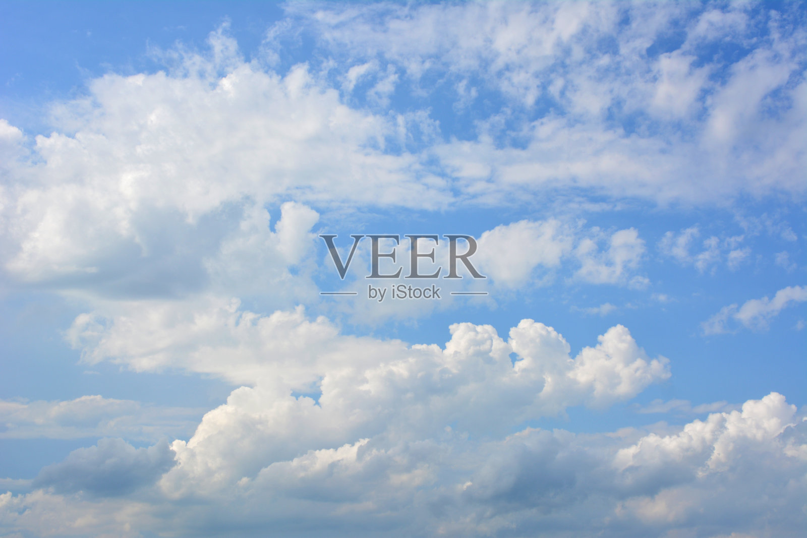 一个浅蓝色的天空与云壁纸网页横幅照片摄影图片