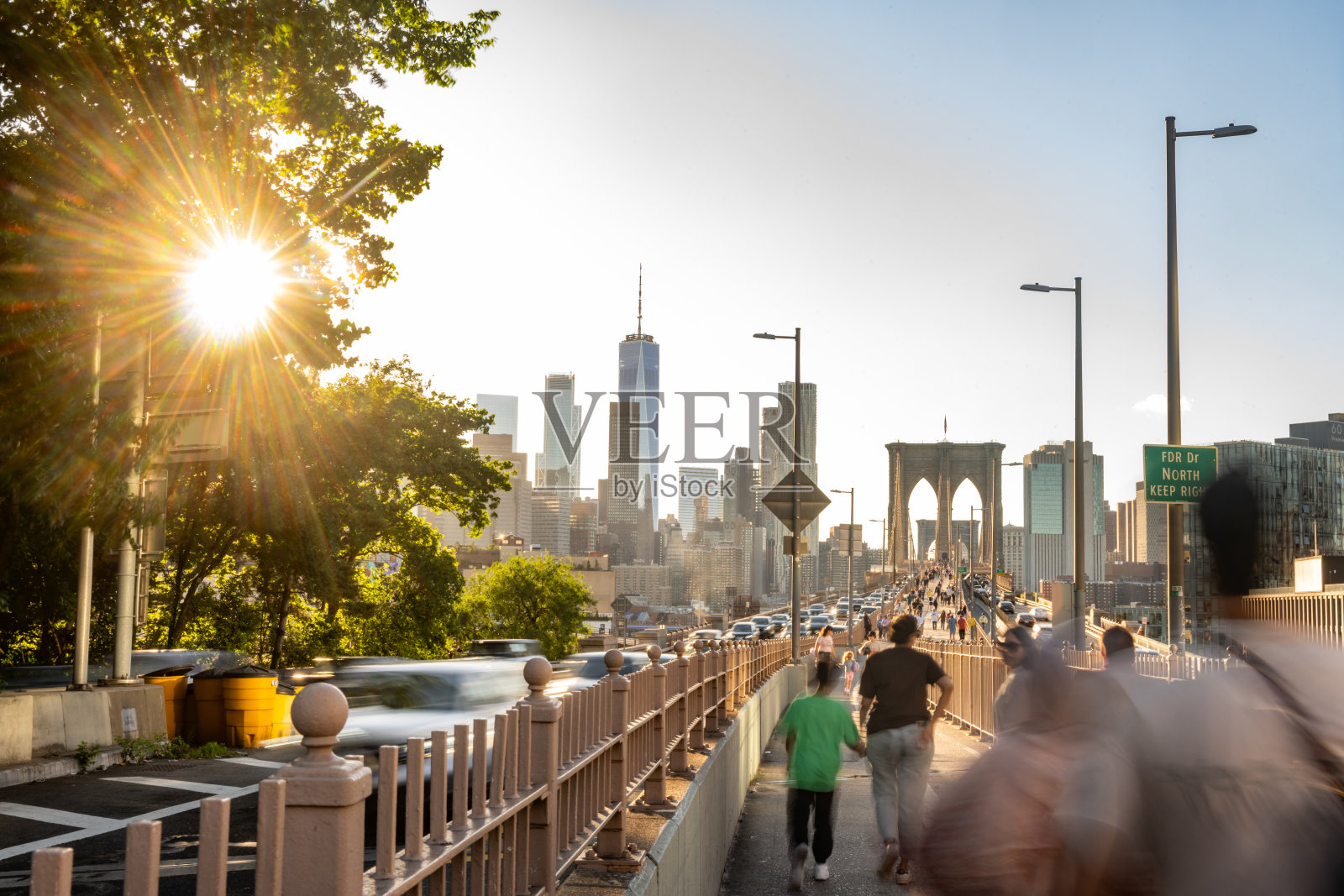 布鲁克林大桥和曼哈顿天际线照片摄影图片