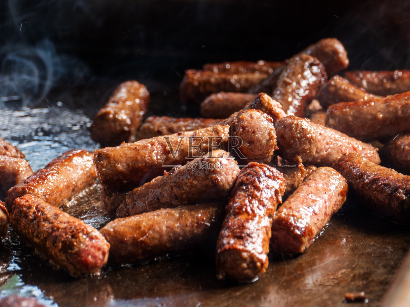 烤巴尔干切瓦皮正宗传统美食照片摄影图片