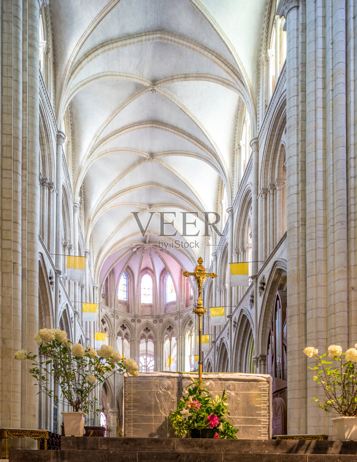 卡昂圣艾蒂安男修道院教堂内部照片摄影图片