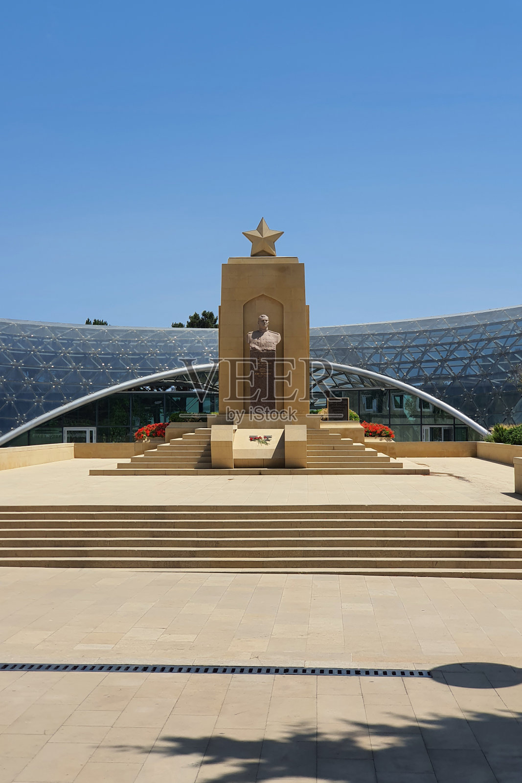 哈奇·阿斯拉诺夫纪念雕像纪念碑照片摄影图片