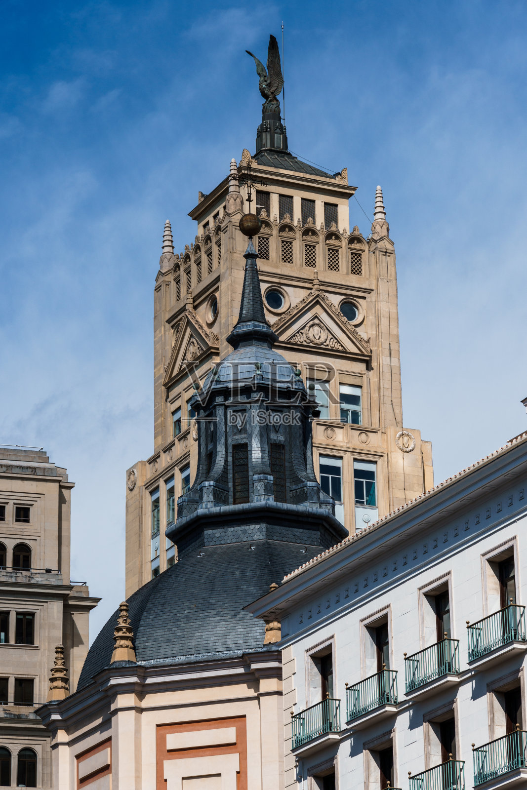 马德里市中心Alcala街的老建筑照片摄影图片