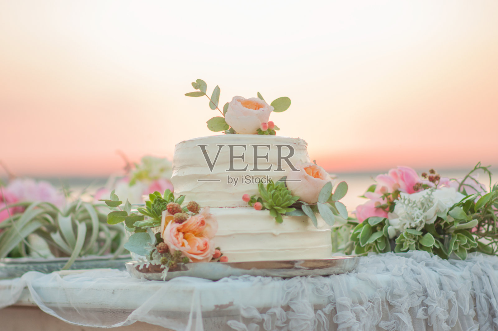 花卉婚礼蛋糕照片摄影图片