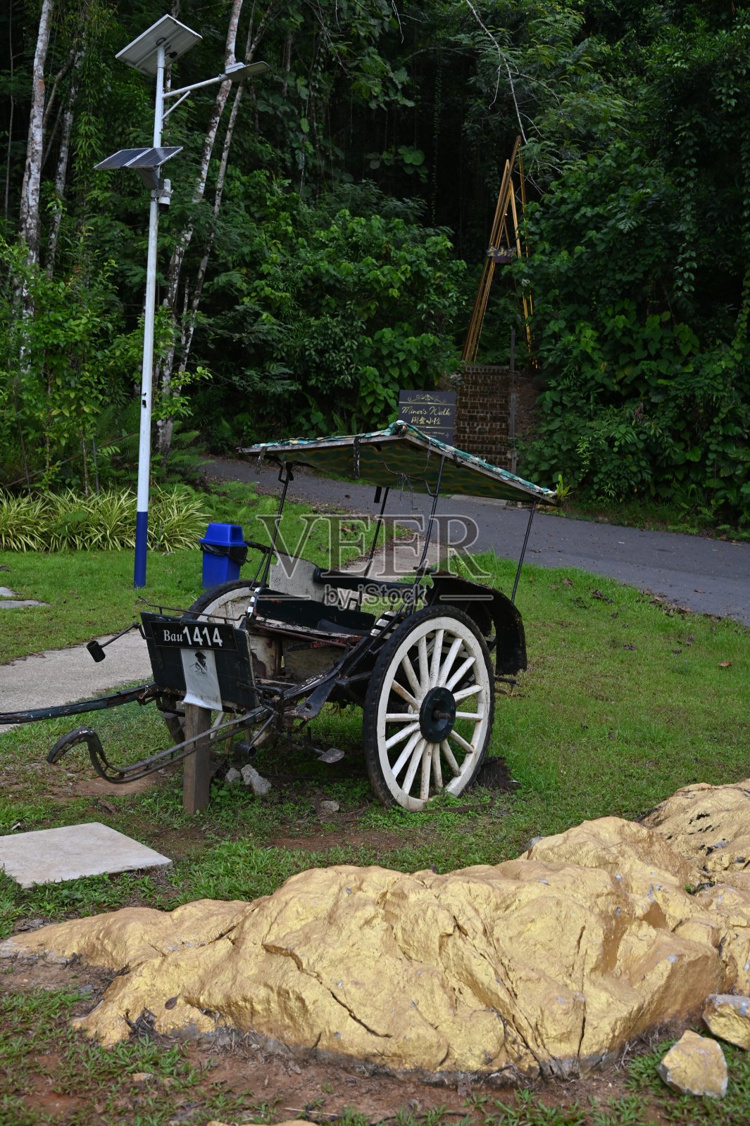 蓝湖塔西克比鲁罗克西度假村在包镇照片摄影图片