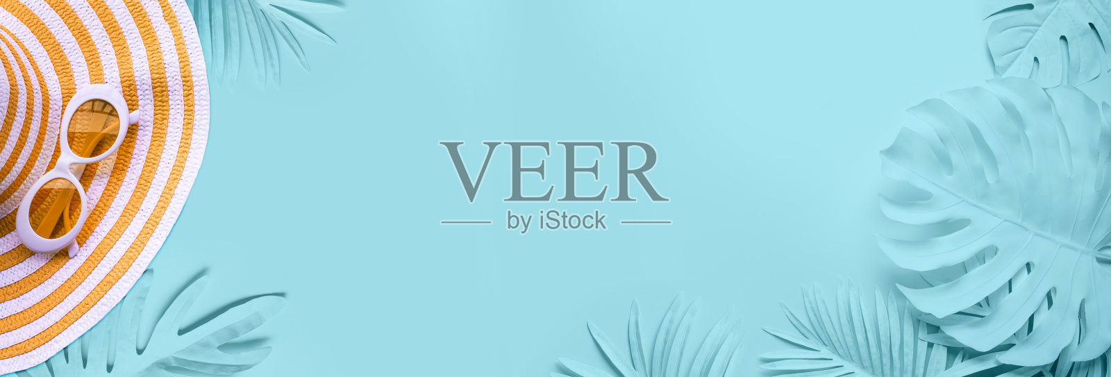 你好，暑假概念与色彩缤纷的帽子在沙滩上抽象的风格。热带旗帜背景照片摄影图片