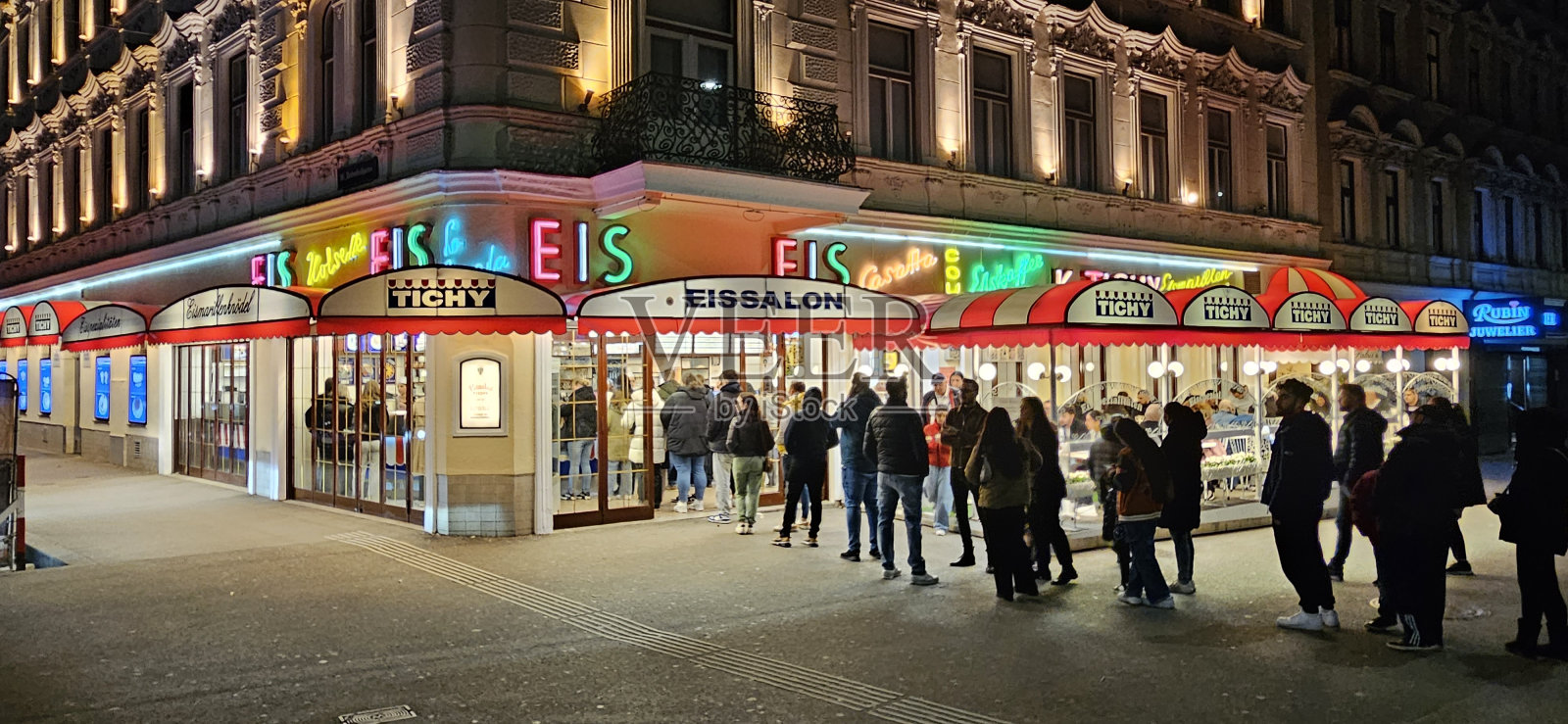 Eissalon Tichy是奥地利维也纳一家非常有名的冰淇淋店照片摄影图片