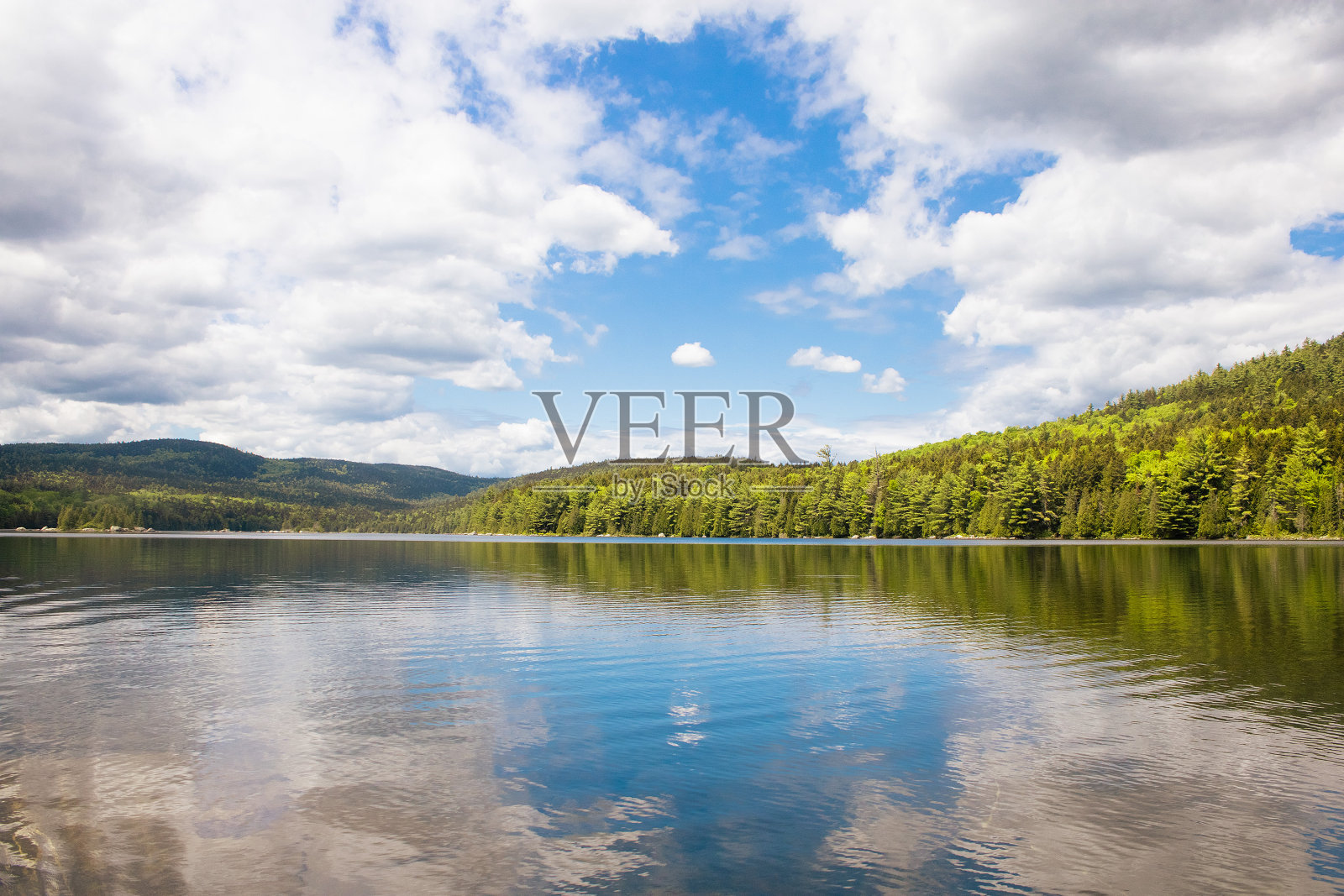 第二Debsconeag湖蓝天照片摄影图片