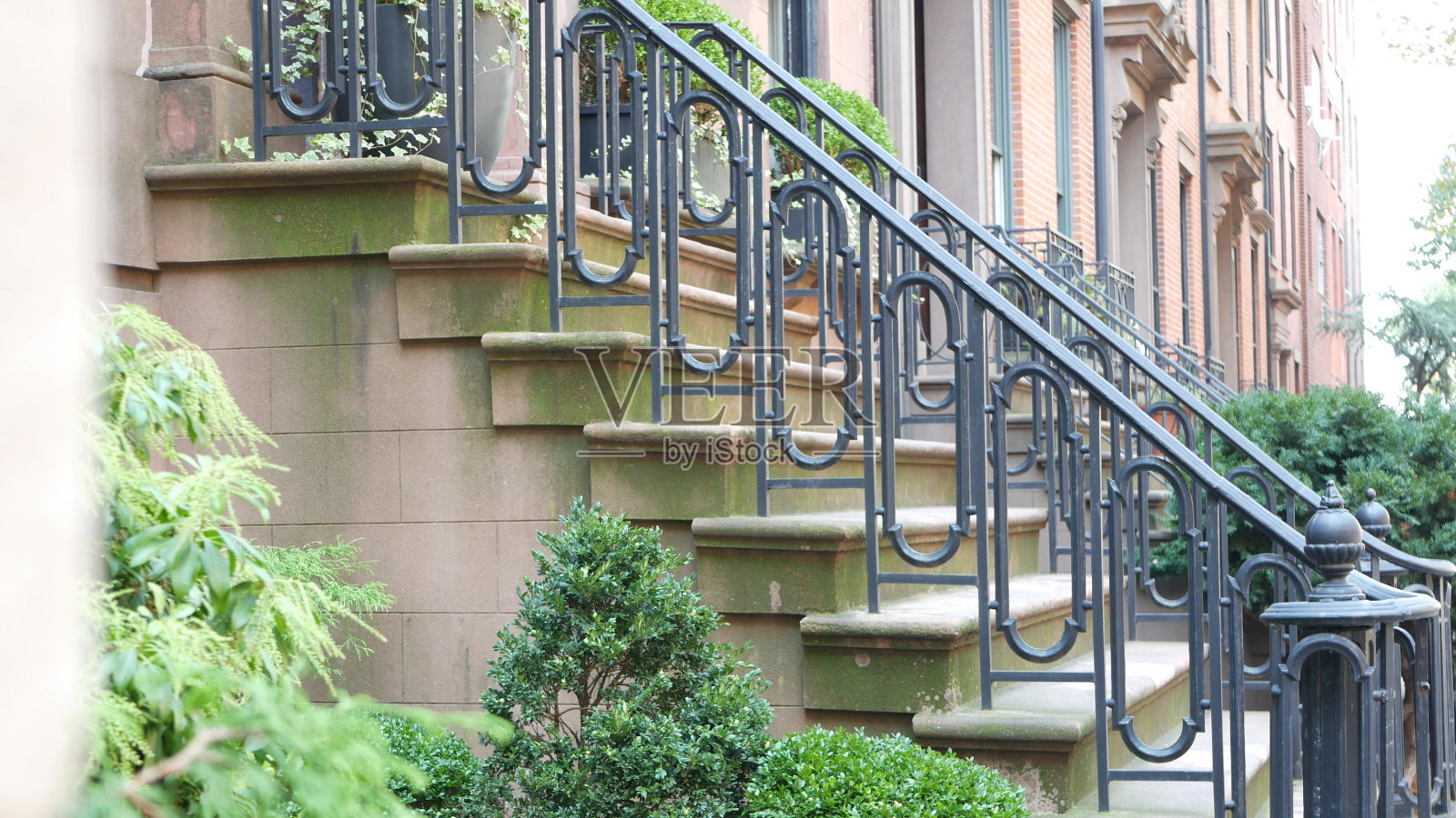 纽约市联排别墅建筑，美国布鲁克林高地住宅褐石屋建筑。照片摄影图片