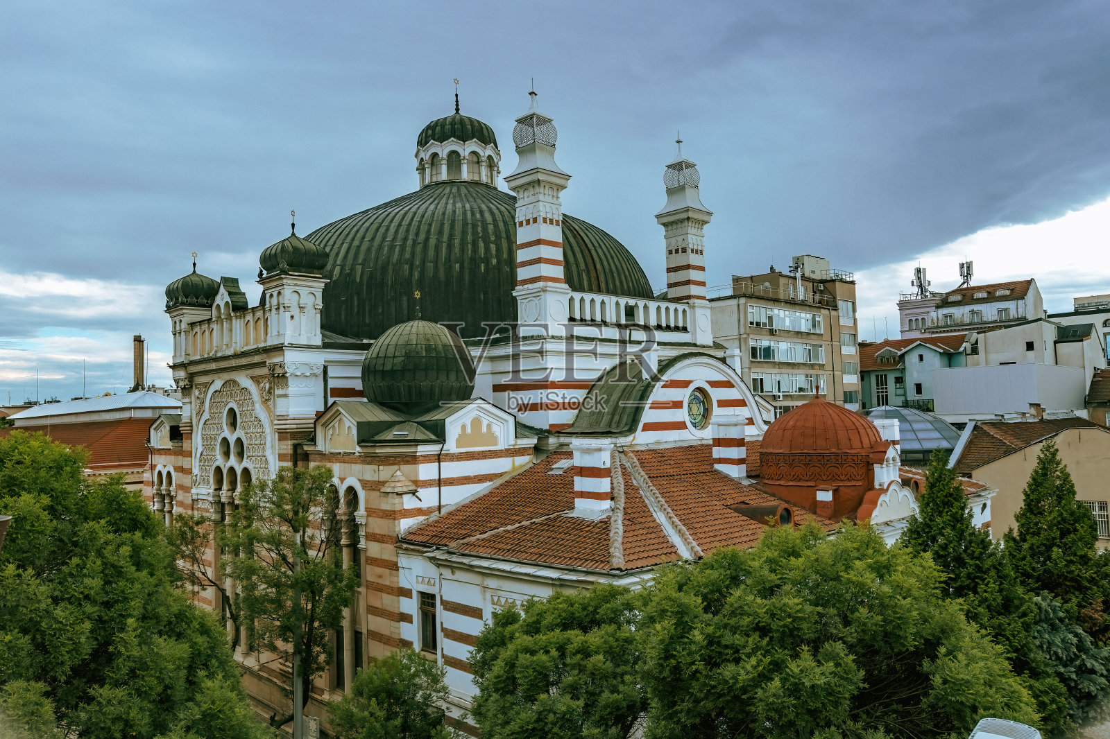 索菲亚中央犹太教堂的外部视图在晴朗的日子保加利亚照片摄影图片