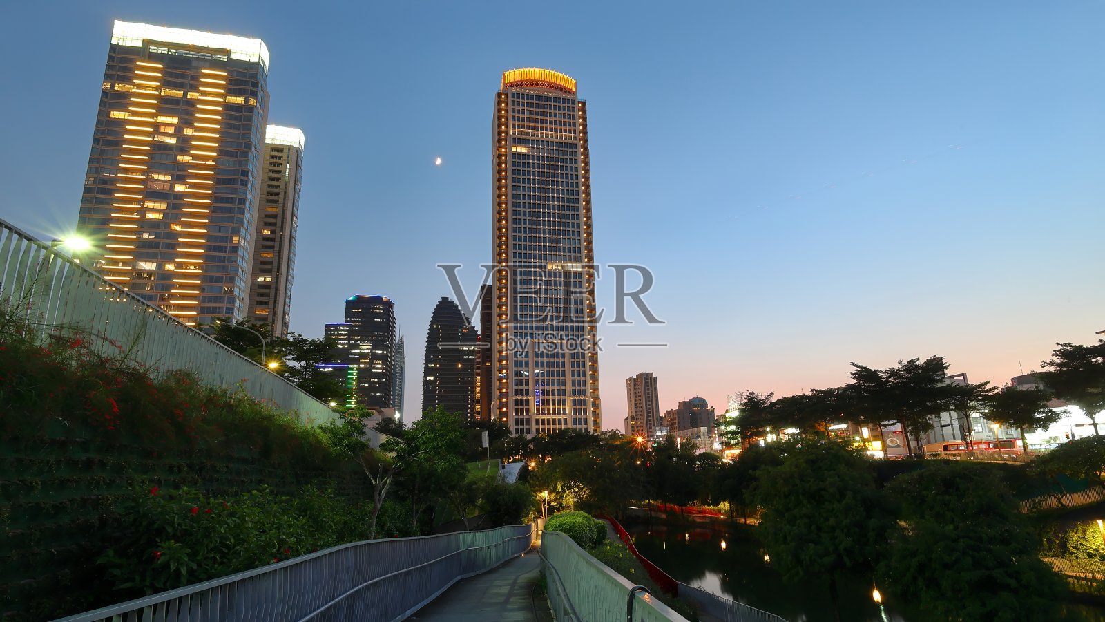 枫园夜景照片摄影图片