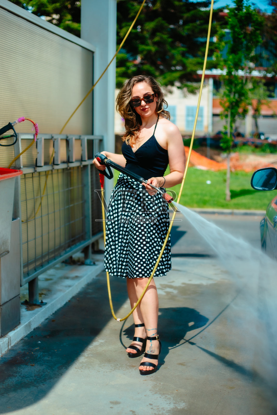 美女洗车库存照片照片摄影图片