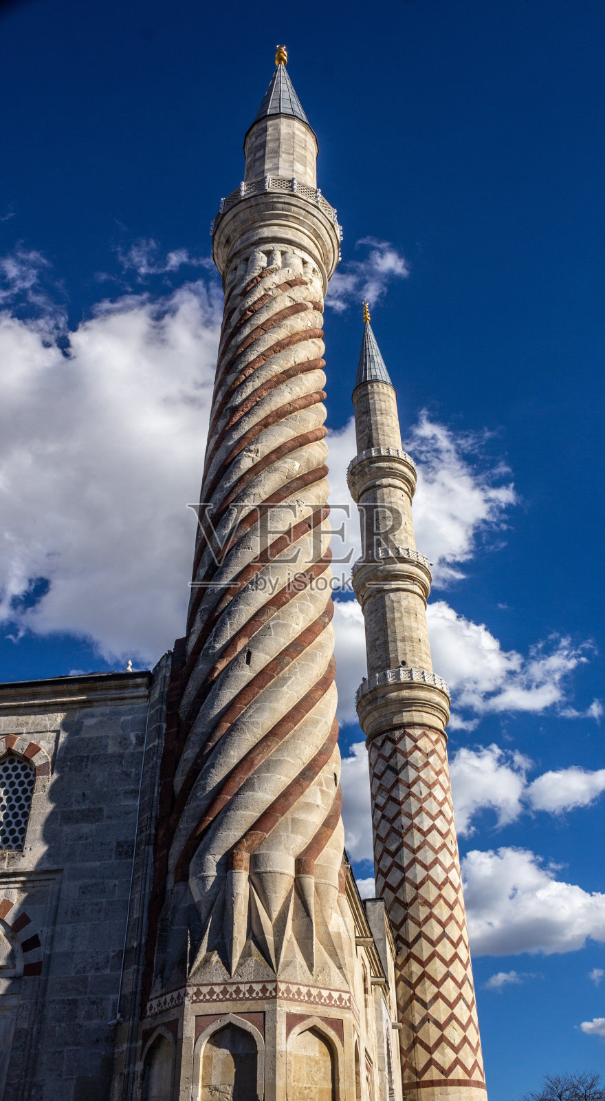 土耳其Edirne的Uch Sherefeli (Üç Şerefeli)清真寺的不同寻常的尖塔照片摄影图片