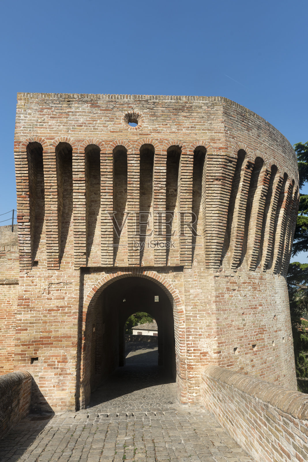 蒙达维奥(三月，意大利)照片摄影图片
