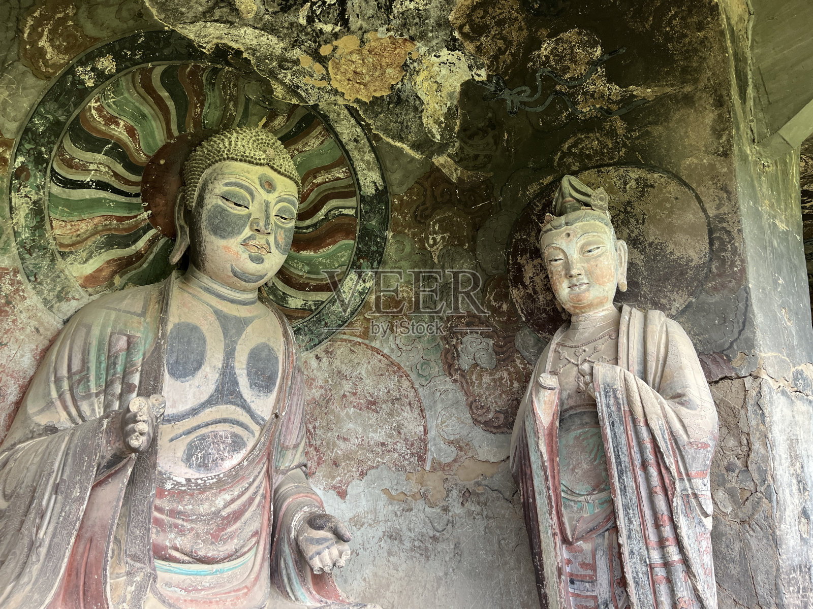 中国甘肃麦积山石窟照片摄影图片