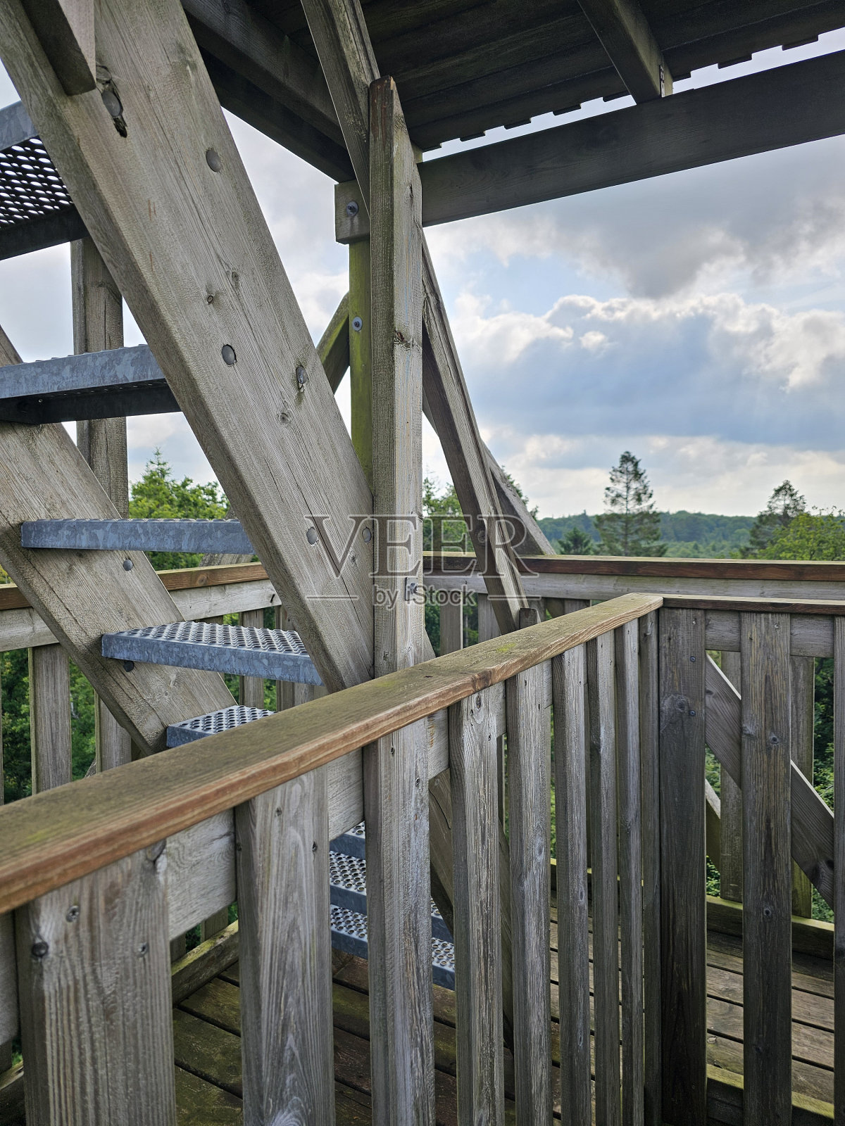 木制瞭望塔照片摄影图片