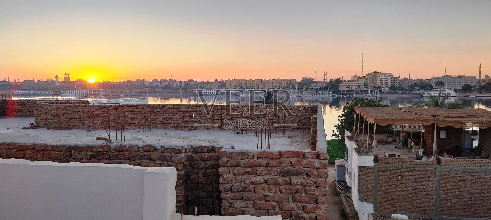 卢克索东岸日出照片摄影图片