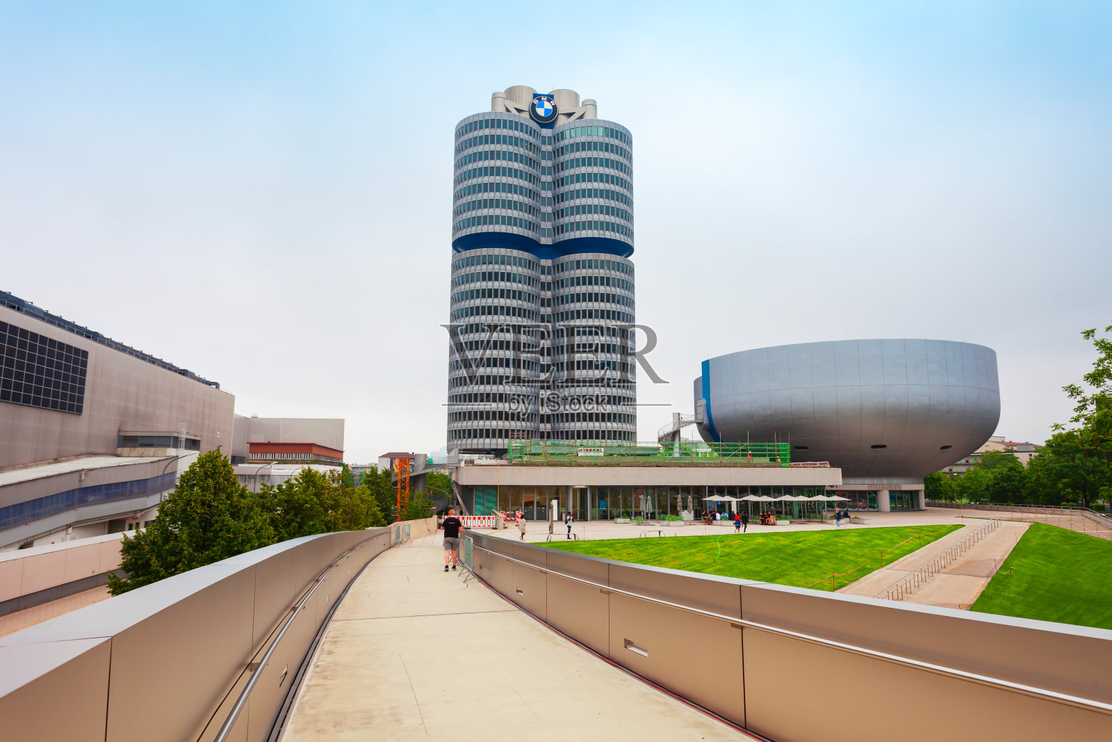 德国慕尼黑的宝马博物馆外观照片摄影图片